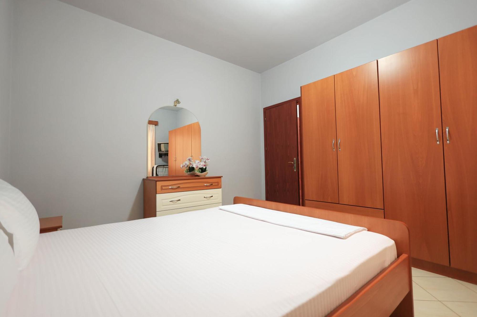 Kejsi Apartaments Sarandë Buitenkant foto