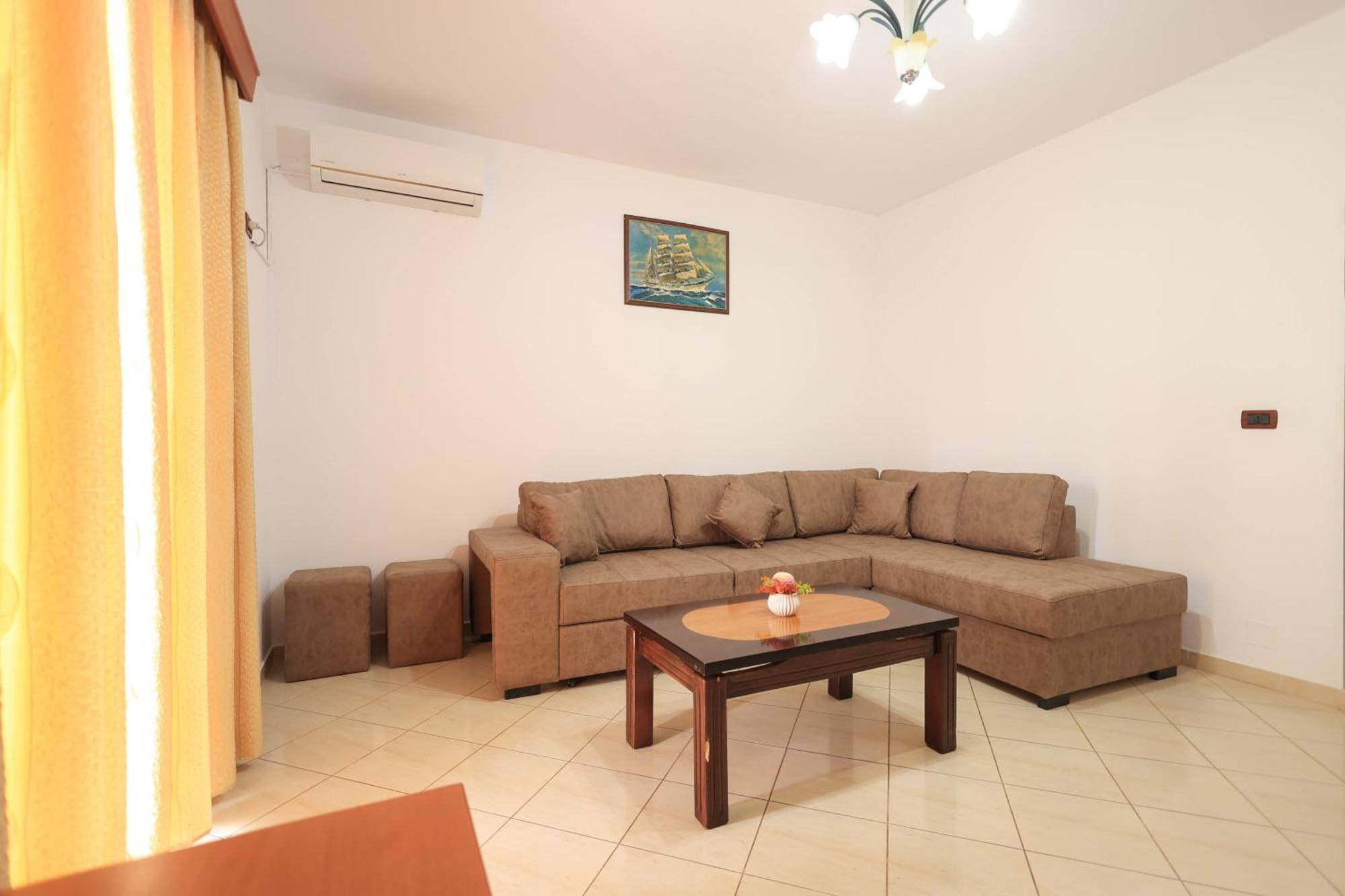 Kejsi Apartaments Sarandë Buitenkant foto